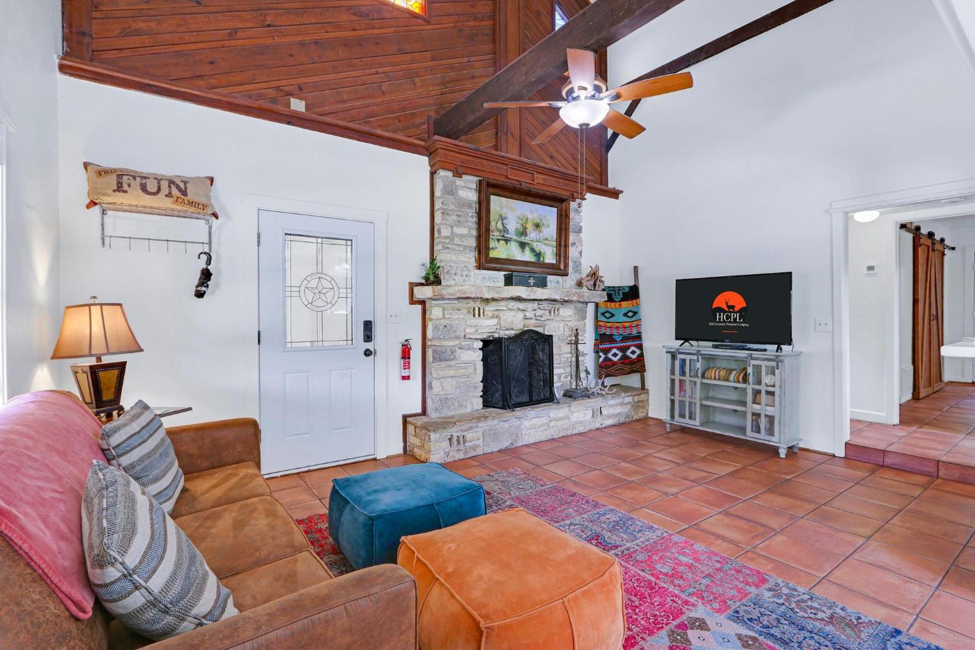Mi Rancho Villa Wimberley Exterior photo